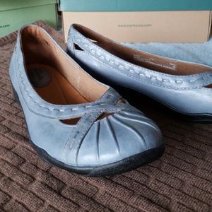Clarks Flat Size 7.5 Color Blue/Grey